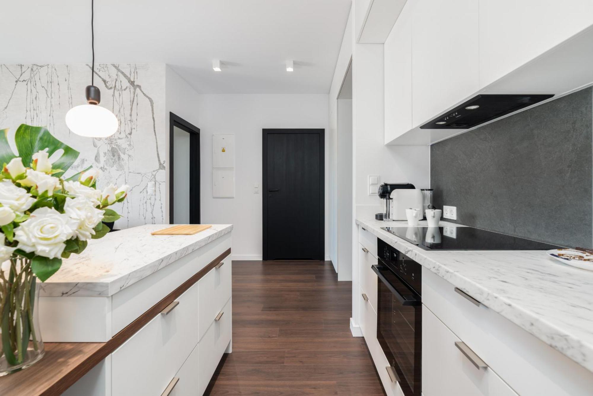 Stylish & Comfy Garbary Apartments With Parking By Noclegi Renters Poznań Exteriör bild