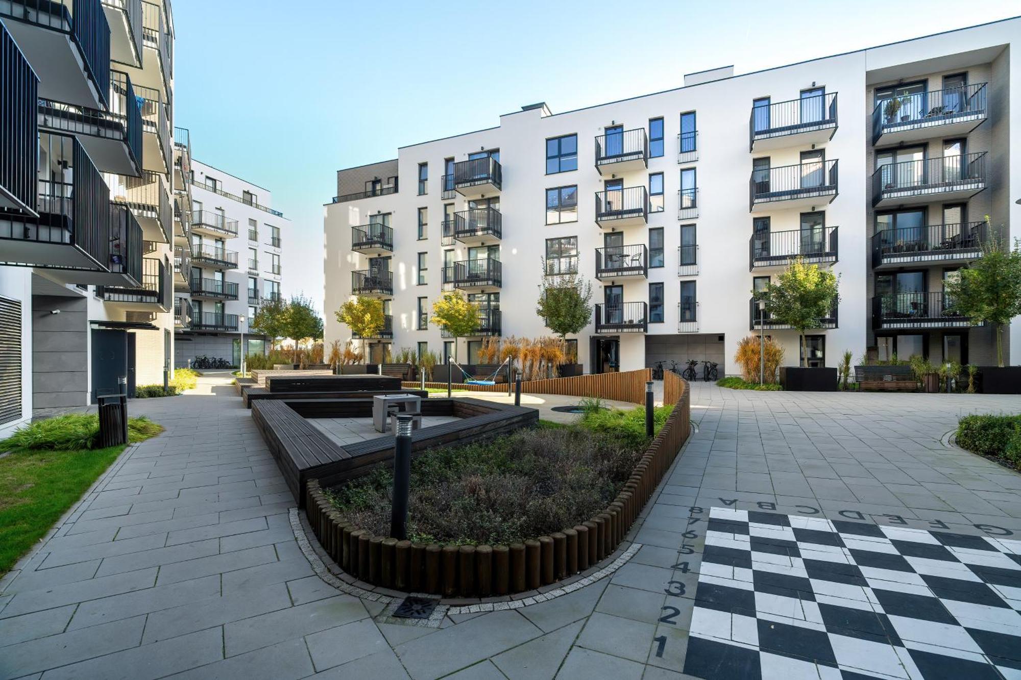 Stylish & Comfy Garbary Apartments With Parking By Noclegi Renters Poznań Exteriör bild
