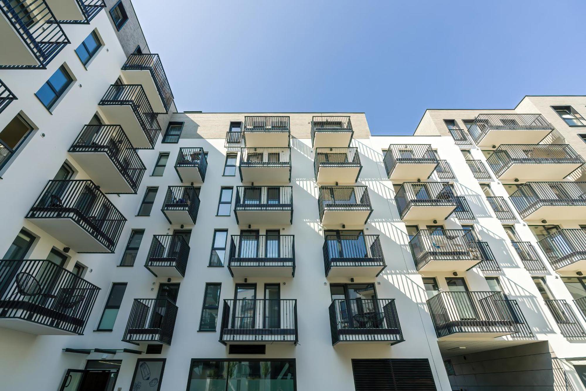 Stylish & Comfy Garbary Apartments With Parking By Noclegi Renters Poznań Exteriör bild